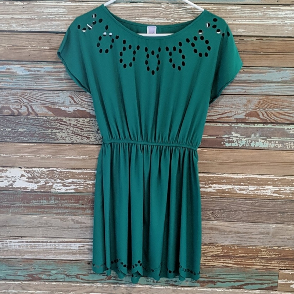 Sz Small Cutout Green Dress